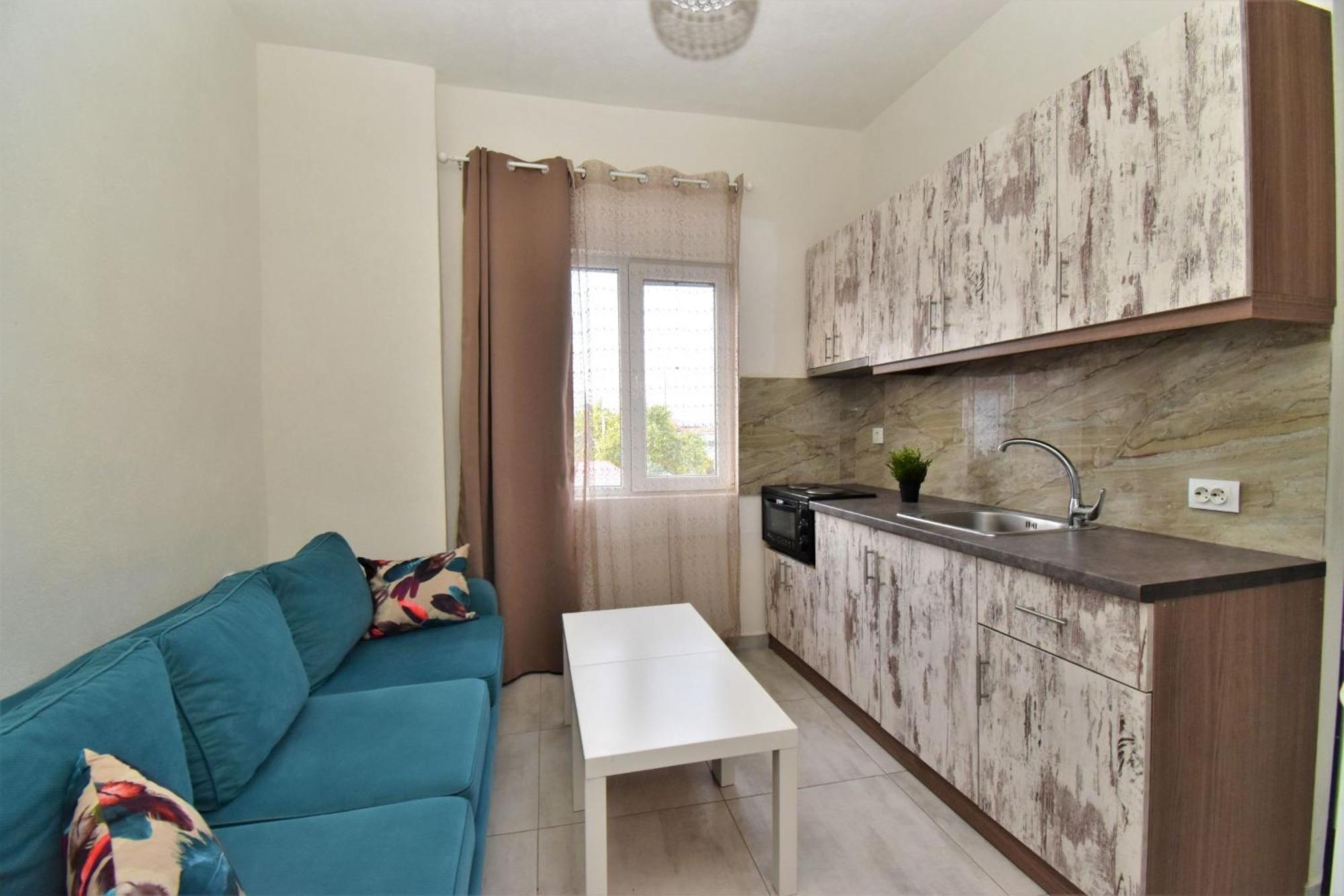 Apartments Miki Полихроно Екстериор снимка