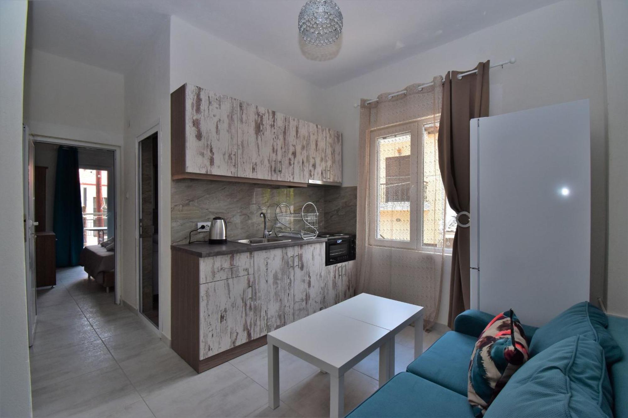 Apartments Miki Полихроно Екстериор снимка