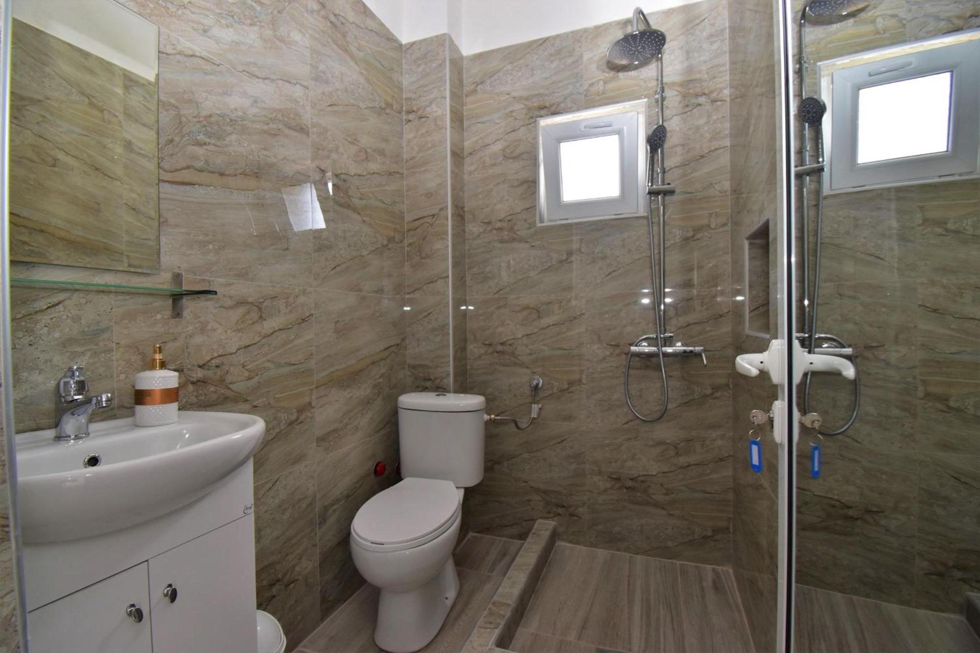 Apartments Miki Полихроно Екстериор снимка