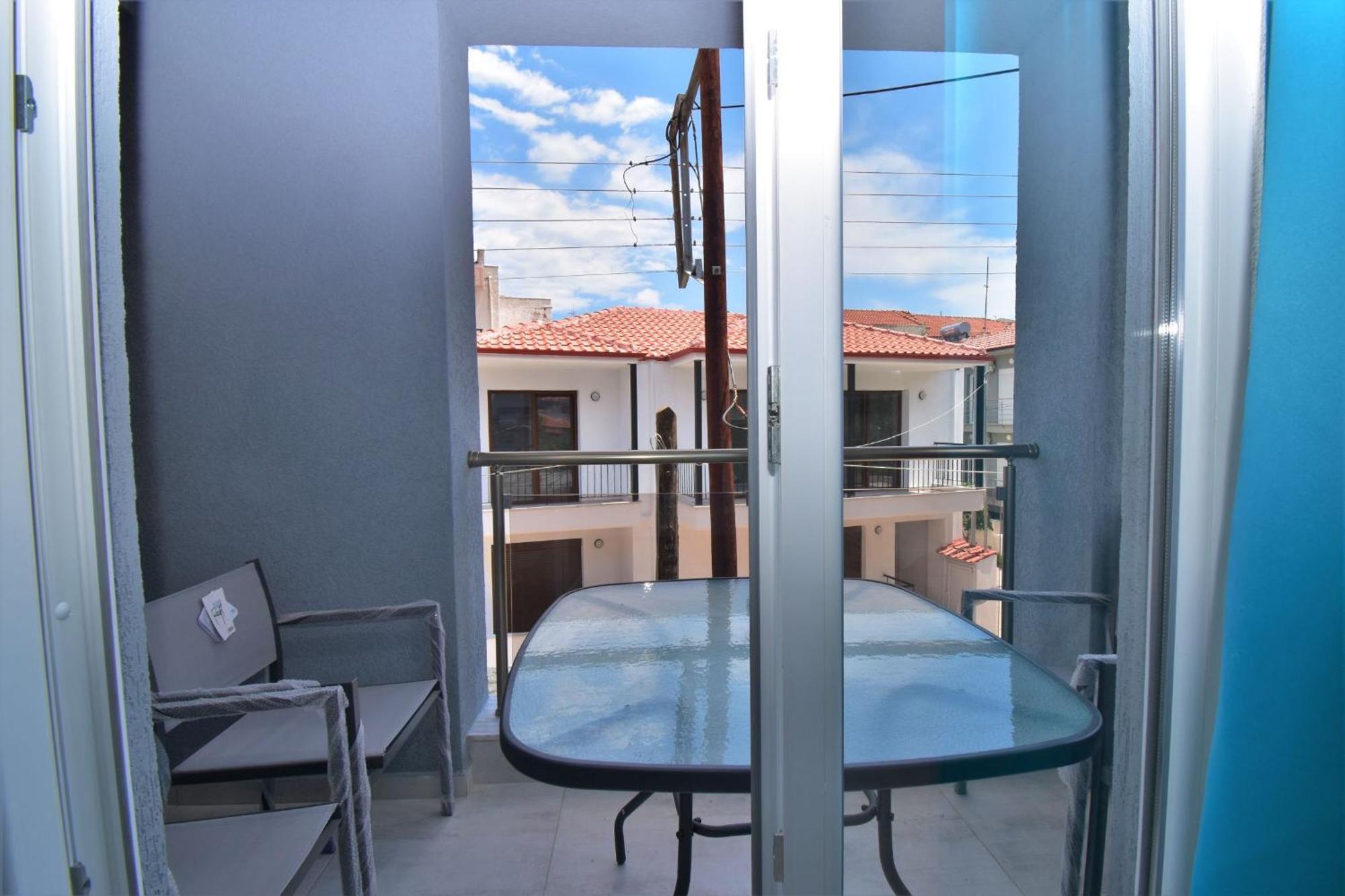 Apartments Miki Полихроно Екстериор снимка