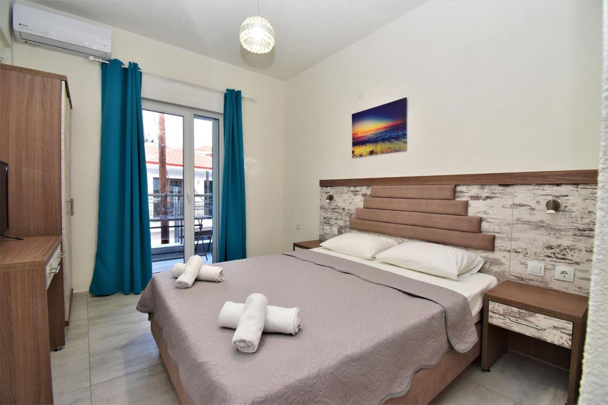 Apartments Miki Полихроно Екстериор снимка