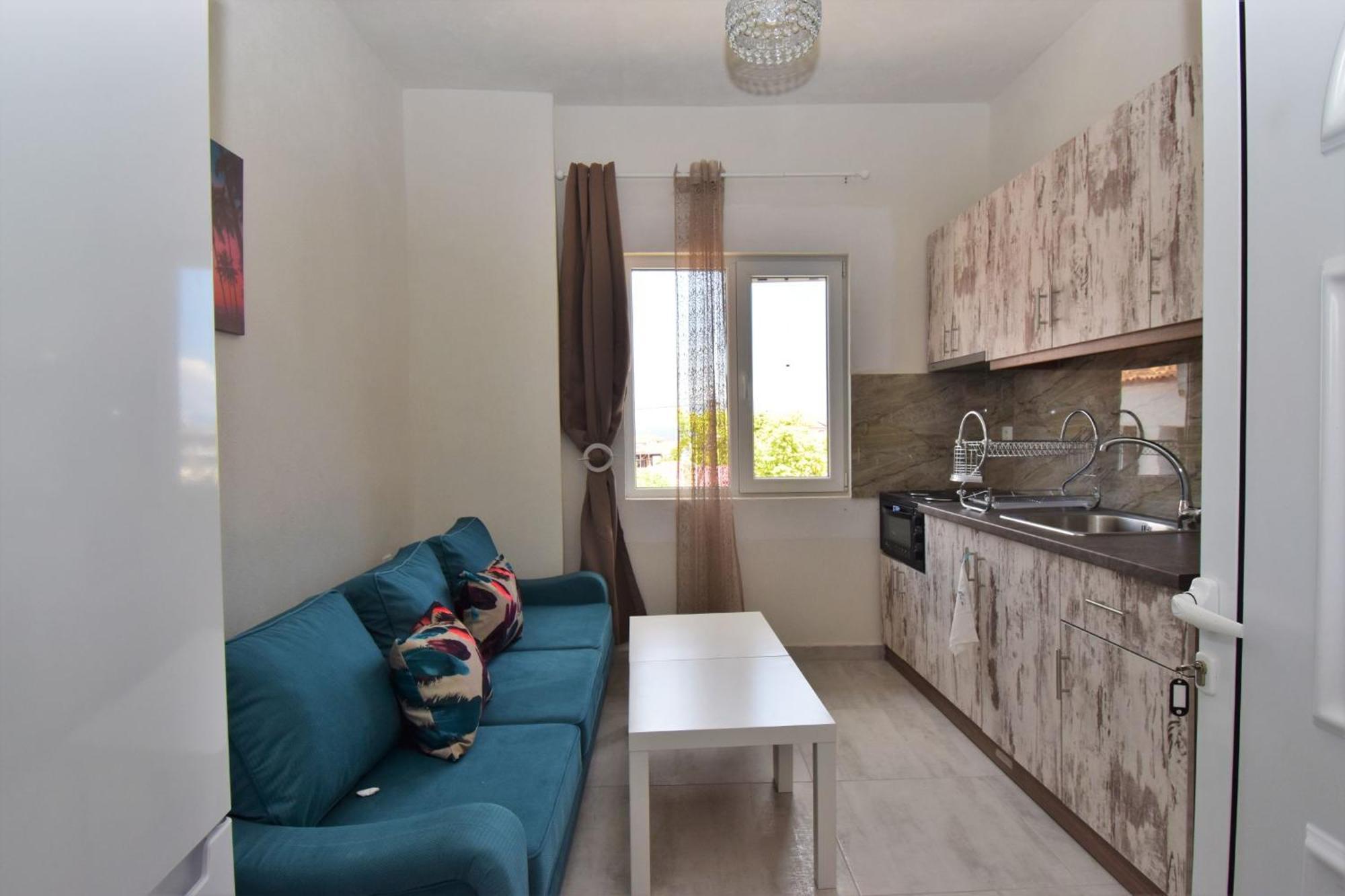 Apartments Miki Полихроно Екстериор снимка