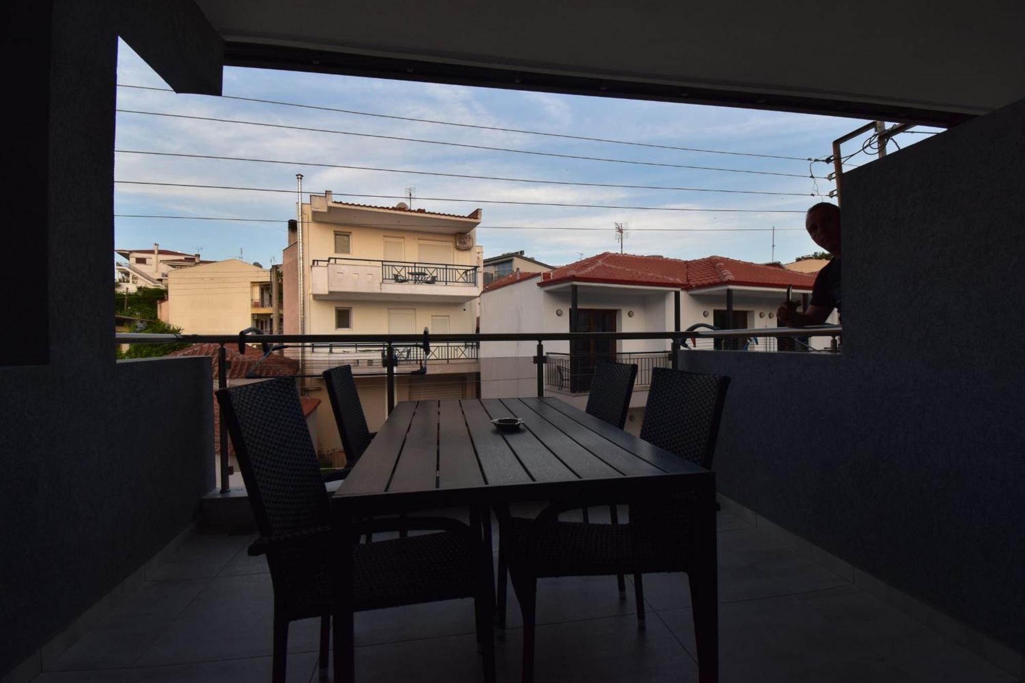 Apartments Miki Полихроно Екстериор снимка