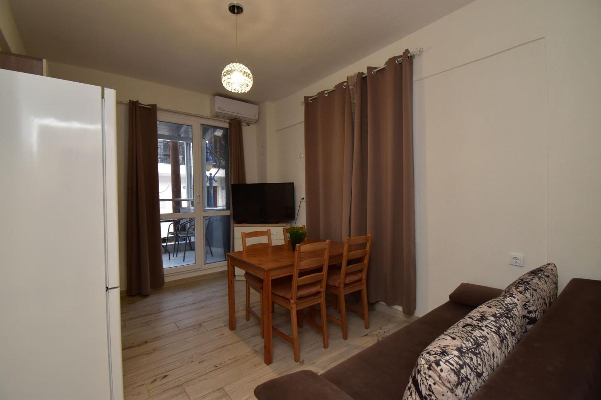 Apartments Miki Полихроно Екстериор снимка